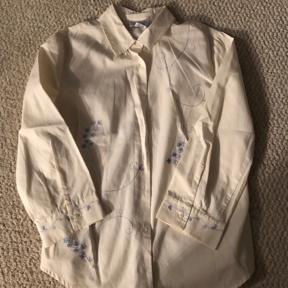 LOFT white blouse w/ blue embroidered accents
